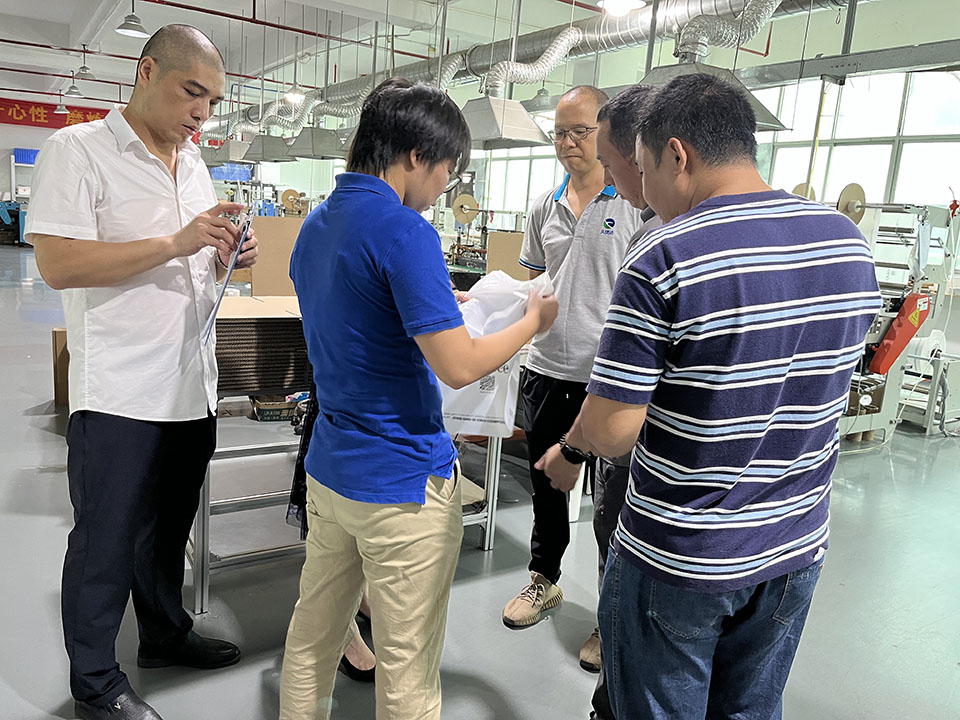 歡迎小米公司最后驗(yàn)廠環(huán)節(jié)！(圖2)