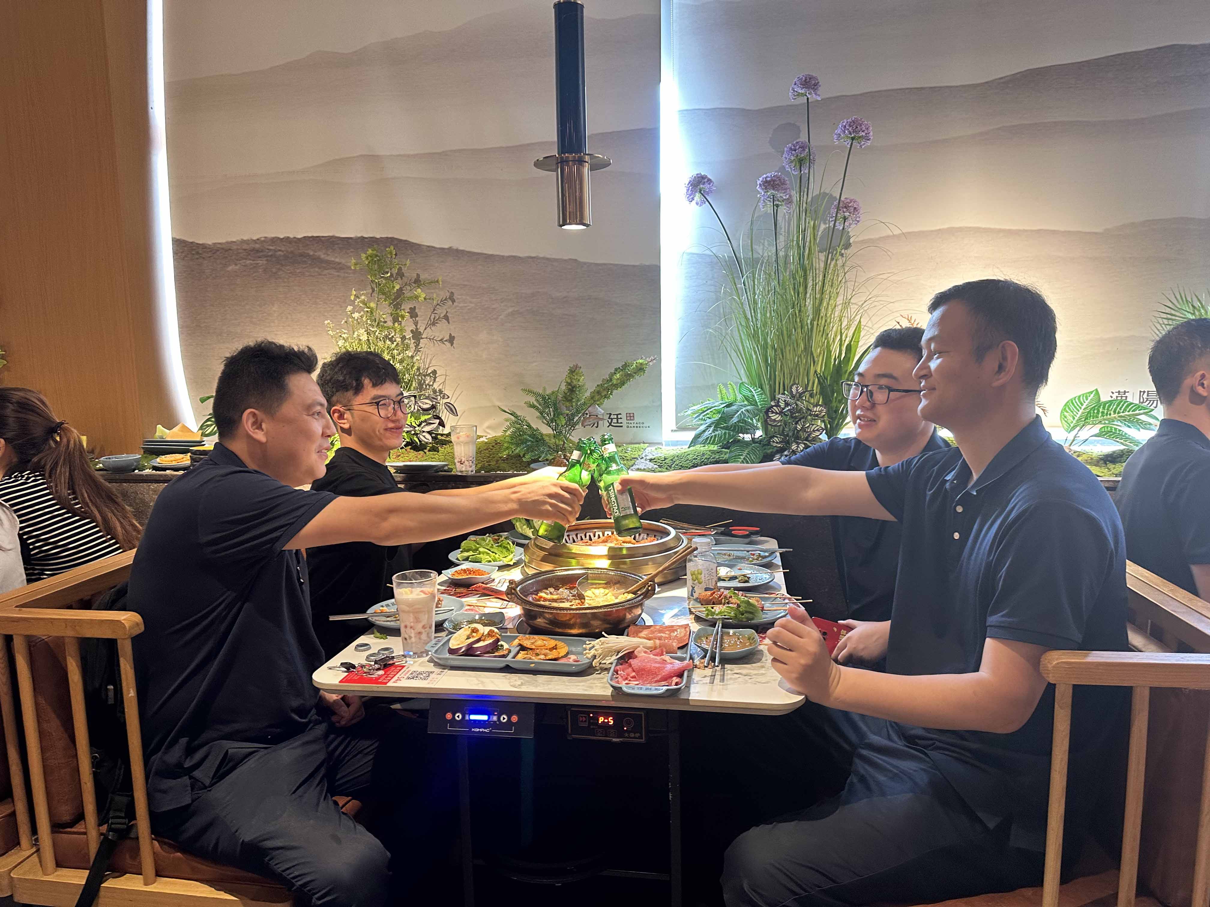 久信達(dá)科技公司員工齊聚光明區(qū)蠄蜍石，開啟活力爬山之旅暨團(tuán)建活動(圖5)